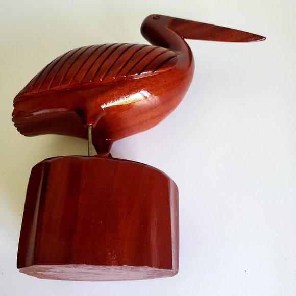 HAND CARVED Wood Heron Bird On A Tree Stump Detailed Sculpture Lakehouse Decor - Picture 10 of 11